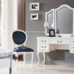 Versal sminkebord m/speil