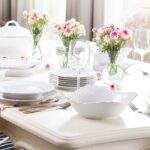 Rococo Gull middagsservise til 12 pers. 44 deler